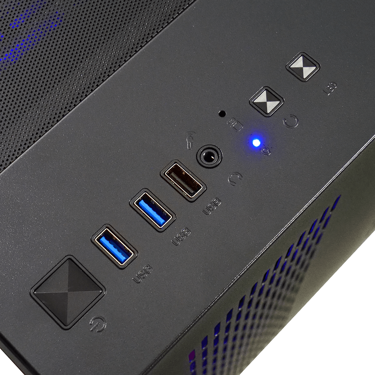 PC Gamer M.RED CBT081-03 : connectique du dessus du boîtier